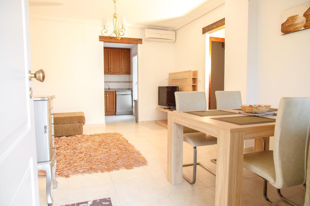 Apartment Altos De La Bahia X Torrevieja Room photo